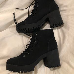 Forever 21 Shoes - 👠black boots Forever 21 Shoes - 👠black boots